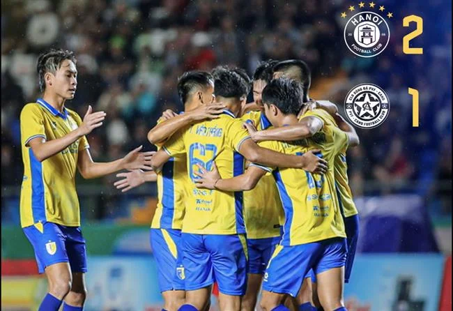 Hình ảnh minh họa các công cụ kiểm soát cờ bạc như đồng hồ, biểu đồ tài chính và khóa an toàn.